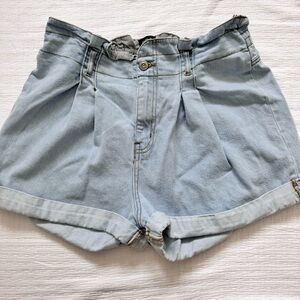 BDG hi rise paper bag cuffed denim jean shorts sz 32